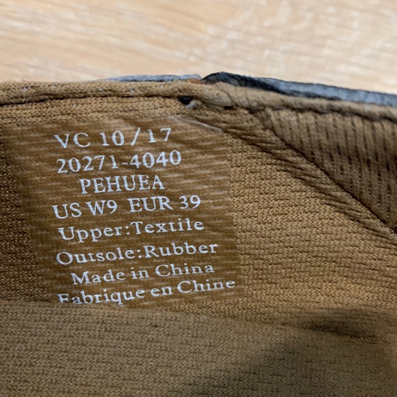 OluKai Women’s Pehuea Shoes - Picture 6 of 8